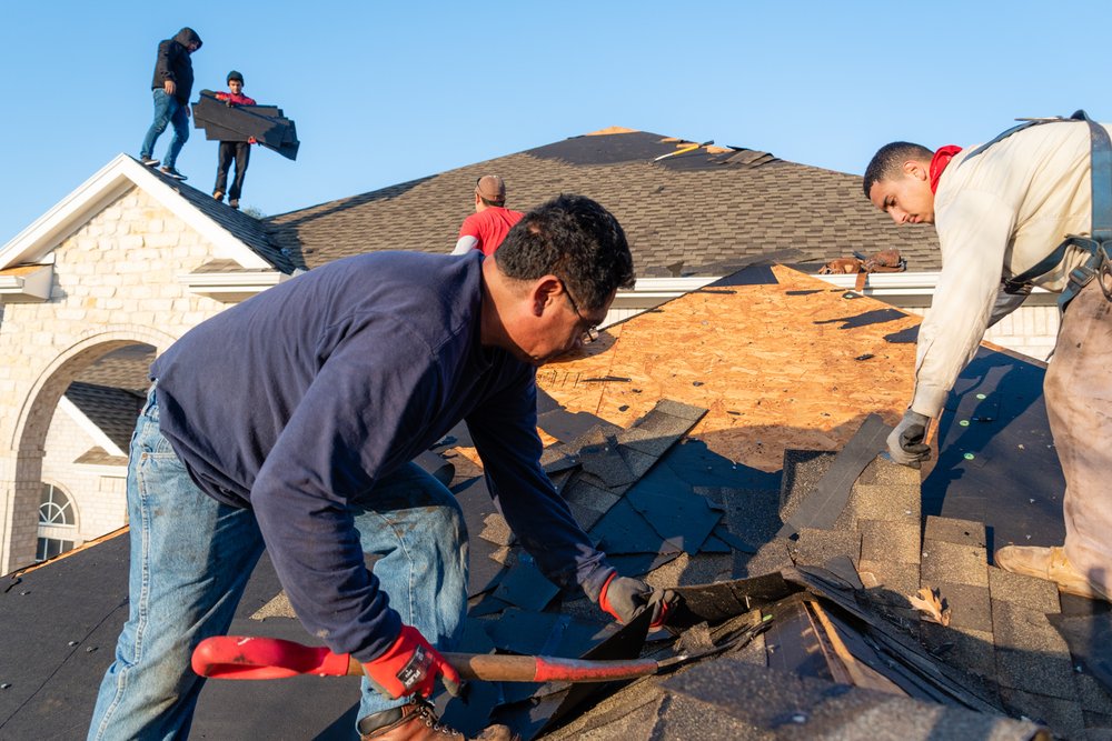 Slide of Thunderstruck Roofing & Const.