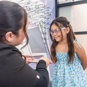 Custom Eyes Optometry - Optometrists Near Me - Costa Mesa, California