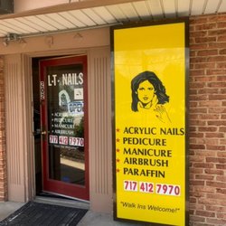 L&T Nails - Front Sign