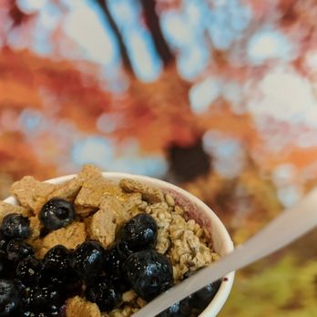 Rush Bowls - Graham Berry - Acai Bowls Near Me - Hartford, Connecticut Rush Bowls - Graham Berry - Acai Bowls Near Me - Hartford, Connecticut