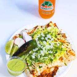 Tacos La Michoacana - Quesadilla: 
(carne al gusto arroz, frijol, cilantro, cebolla, salsa)