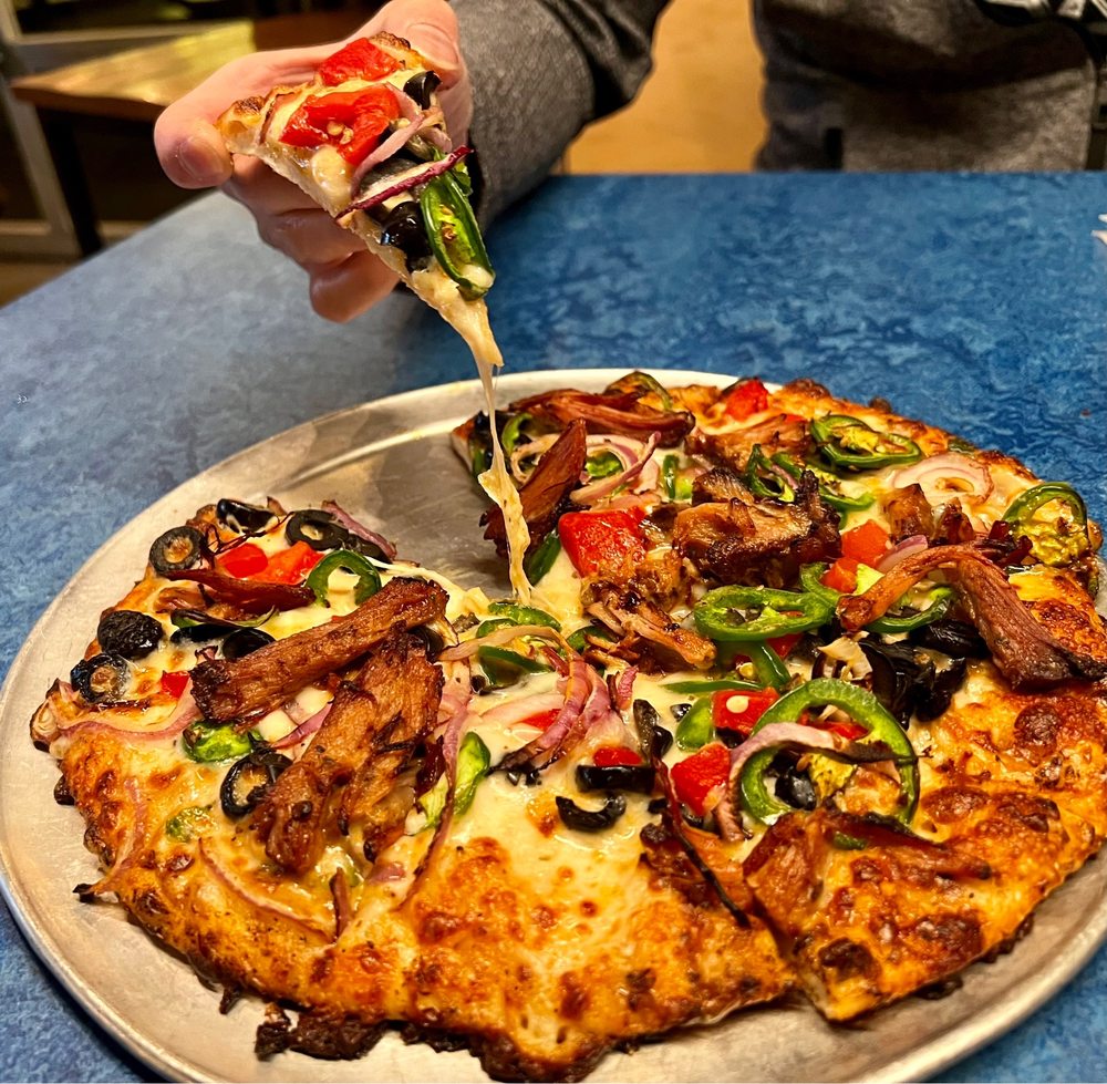 TOPPERS PIZZA PLACE - 150 Photos & 133 Reviews - 1076 E Front St