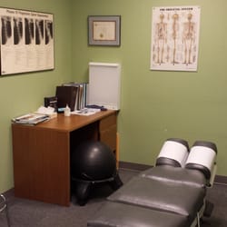 Paterson Chiropractic & Sports Injury Clinic - Treatment room