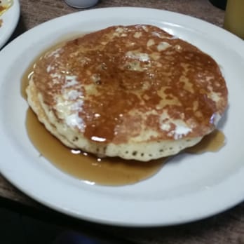 Pancake Shop - Pancakes with warm syrup - Breakfast & Brunch Near Me - Memphis, Tennessee Pancake Shop - Pancakes with warm syrup - Breakfast & Brunch Near Me - Memphis, Tennessee