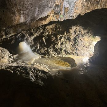Crystal Cave - Tours Near Me - Kutztown, Pennsylvania