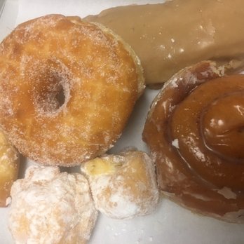 BJ Cinnamon - Some amazing tasting donuts at this place - Bakeries Near Me - Folsom, California BJ Cinnamon - Some amazing tasting donuts at this place - Bakeries Near Me - Folsom, California