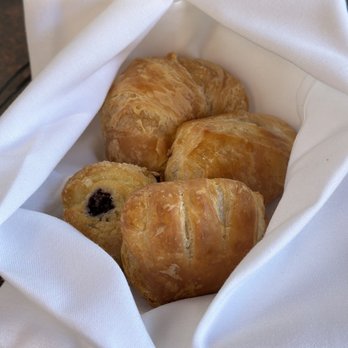 Makahiki - Assorted pastries - Bars Near Me - Kapolei, Hawaii Makahiki - Assorted pastries - Bars Near Me - Kapolei, Hawaii