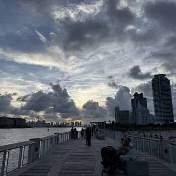 South Pointe Park - Parks Near Me - Miami Beach, Florida South Pointe Park - Parks Near Me - Miami Beach, Florida