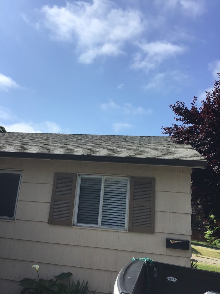 Slide of Rodriguez Roofing