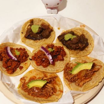 GUISADOS - Updated July 2025 - 237 Photos & 211 Reviews