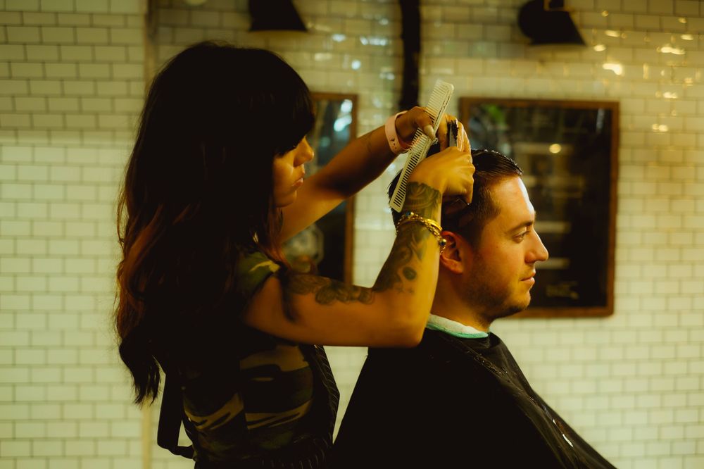 Gino's Classic Barbers Logo