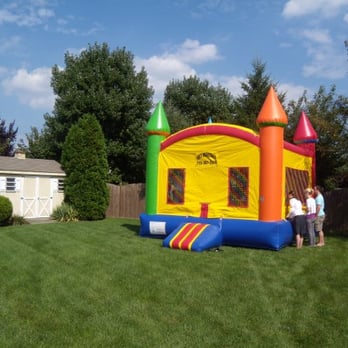Party Moon Bounce - Bounce House Rentals Near Me - Williamstown, New Jersey