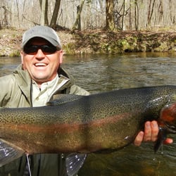 Fishing Guide Salmon River Pulaski Ny Drift Boat Fishing Report - 16 lb. Spring Buck Steelhead caught on the Salmon River in Pulaski NY. Congrats! http://www.yankeeangler.com/