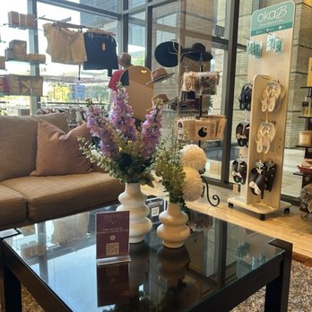 Spa Mio - Waiting area - Day Spas Near Me - Henderson, Nevada Spa Mio - Waiting area - Day Spas Near Me - Henderson, Nevada