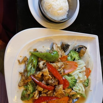Mali Restaurant - Spicy Garlic - Thai Near Me - Atlanta, Georgia Mali Restaurant - Spicy Garlic - Thai Near Me - Atlanta, Georgia
