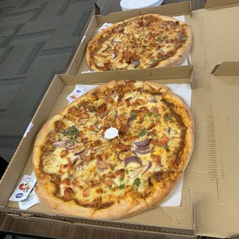 Himalayan Pizza and Momo - Pizza Near Me - San Francisco, California