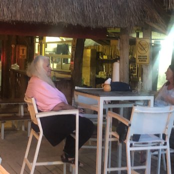 19.5 Km Restaurant - Only high tops on the patio - Seafood Near Me - Cancún, ROO 19.5 Km Restaurant - Only high tops on the patio - Seafood Near Me - Cancún, ROO