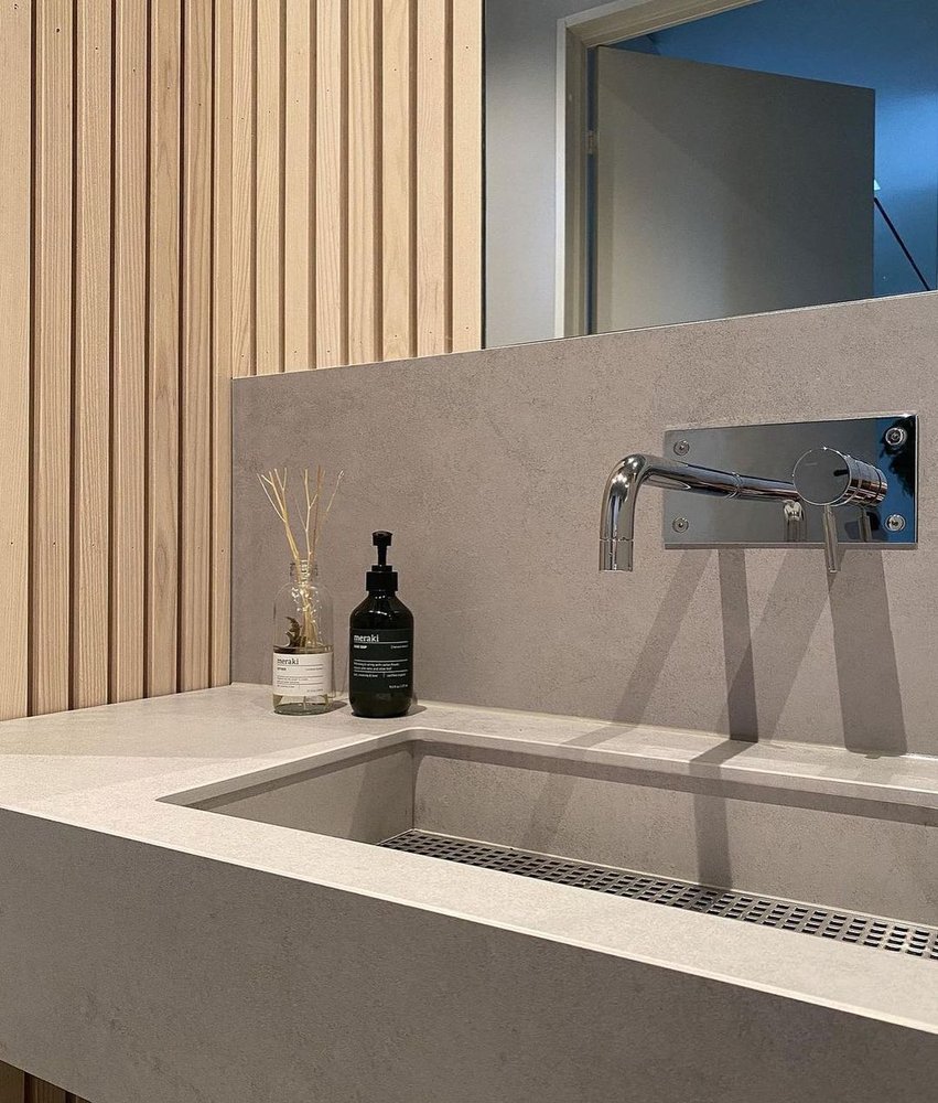 Slide of Qualify Licensed Plumber