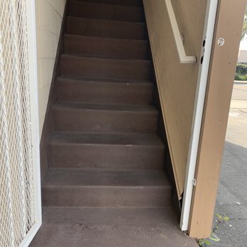 Glenrose Dental - Stairs leading to offices - General Dentistry Near Me - Rosemead, California