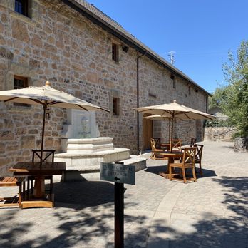 Freemark Abbey Winery - Outdoor terrace and fountain - Wineries Near Me - Saint Helena, California