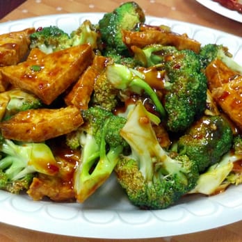 Beijing Express - Tofu with broccoli in garlic sauce - Chinese Near Me - Tempe, Arizona