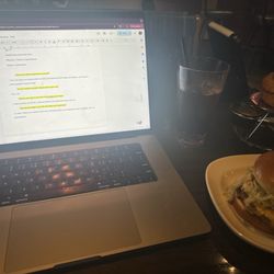 Red Robin Gourmet Burgers and Brews
