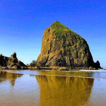 Cannon Beach - The famous haystack rock - Beaches Near Me Cannon Beach - The famous haystack rock - Beaches Near Me