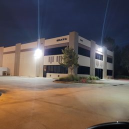 Exterior outside entrance of David Electric - Commercial lighting for night time safety. - Santa Clarita, California Exterior outside entrance of David Electric - Commercial lighting for night time safety. - Santa Clarita, California