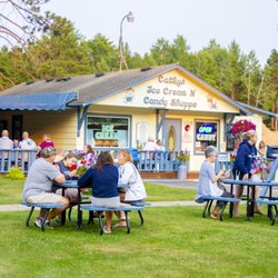 Cathy's Ice Cream N Candy Shoppe - Park like setting