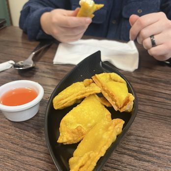 Thai 4 U - Crab Rangoon (5pcs) - Thai Near Me - Dardenne Prairie, Missouri Thai 4 U - Crab Rangoon (5pcs) - Thai Near Me - Dardenne Prairie, Missouri