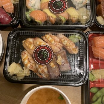 Domo Cafe Kahala - Sushi Bars Near Me - Honolulu, Hawaii