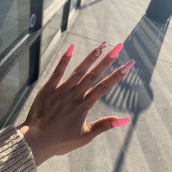 VIP Nails & Spa - Design by Ethan - Nail Salons Near Me - Lakewood, California