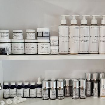 Luminous Skin by Lori - Rhonda Allison Skin Care back bar products. - Skin Care Near Me - Highlands, North Carolina Luminous Skin by Lori - Rhonda Allison Skin Care back bar products. - Skin Care Near Me - Highlands, North Carolina