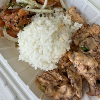 Fresh Catch - Salmon & smoked octopus - Hawaiian Near Me - Honolulu, Hawaii