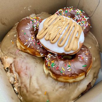 Donutopolis - Donuts Near Me - San Diego, California
