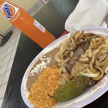 Don Roberto's Mexican Food - Bistec encebollado!!! - Mexican Near Me - Anaheim, California