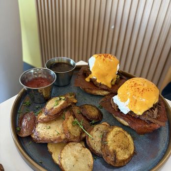 The Vibe - Birria Benedict - Breakfast & Brunch Near Me - San Diego, California The Vibe - Birria Benedict - Breakfast & Brunch Near Me - San Diego, California