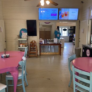 Scooped Cookie Dough Bar - The front room! - Desserts Near Me - San Antonio, Texas Scooped Cookie Dough Bar - The front room! - Desserts Near Me - San Antonio, Texas