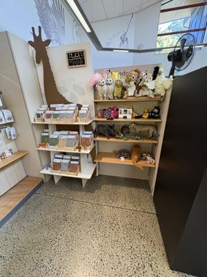 Auckland Zoo by null