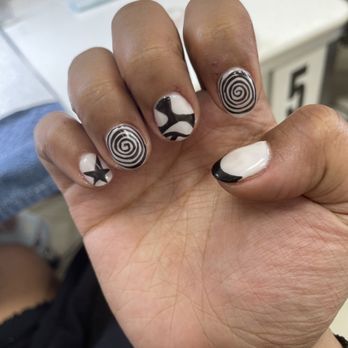 Pinks Nail Spa - Nail Salons Near Me - Los Angeles, California