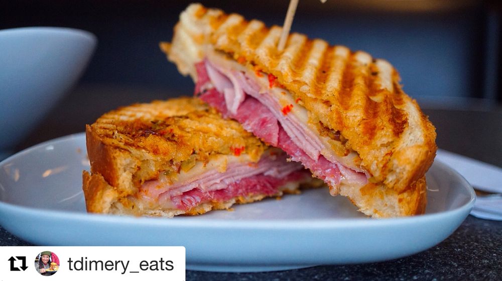 CAKE CRUMBS BAKERY & CAFE 229 Photos & 374 Reviews 2216 Kearney St