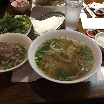 Pho Lu - Large pho with ox tail ($9.00) - Vietnamese Near Me - Garden Grove, California Pho Lu - Large pho with ox tail ($9.00) - Vietnamese Near Me - Garden Grove, California