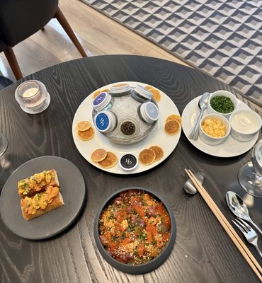 RO Restaurant & Lounge by null