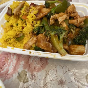 China Star - Chicken and garlic sauce - Chinese Near Me - Roanoke, Virginia China Star - Chicken and garlic sauce - Chinese Near Me - Roanoke, Virginia