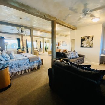 Harbour Master Suites - from the front door, "the loft" is one big open room... - Hotels Near Me - Cedar Key, Florida Harbour Master Suites - from the front door, "the loft" is one big open room... - Hotels Near Me - Cedar Key, Florida