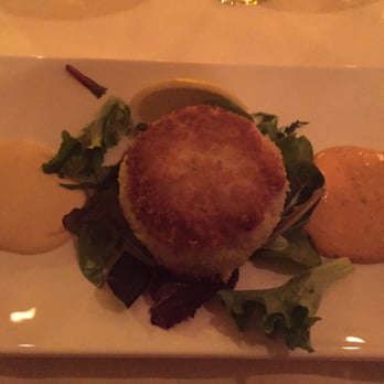 Jake's Steakhouse - Bronx - crab cake appetizer - Steakhouses Near Me - Bronx, New York