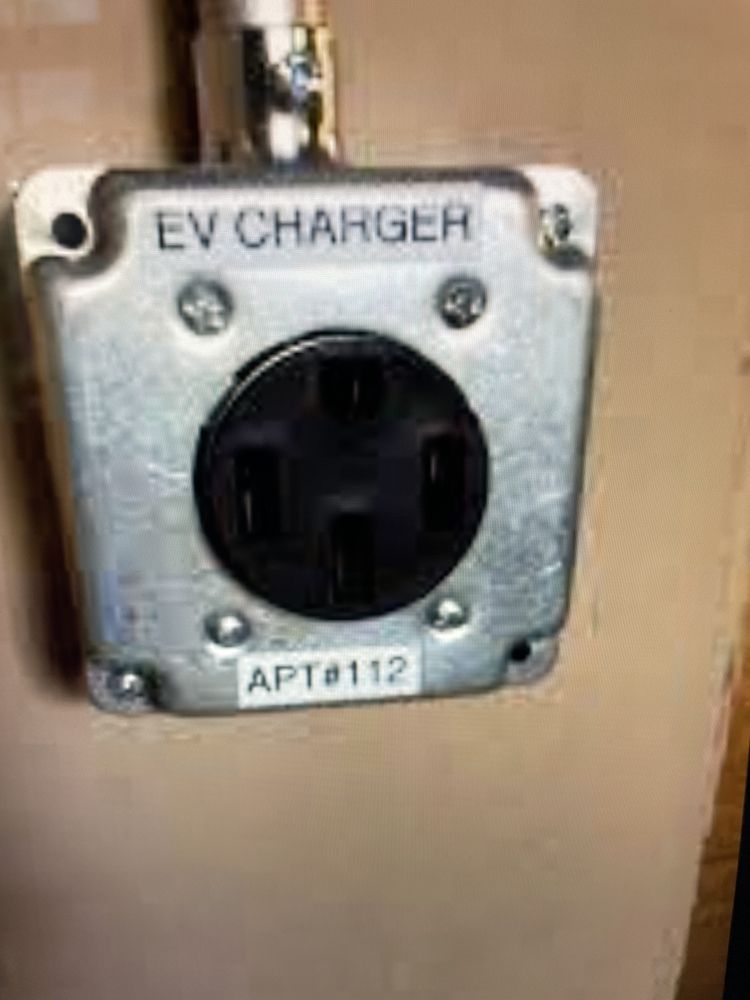 Slide of Bucio Electric