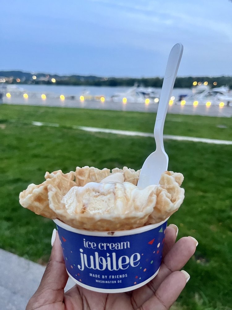 ICE CREAM JUBILEE 596 Photos & 626 Reviews 301 Water St SE