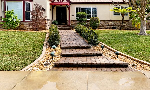 Stairs & Steps - Thousands of LA homes are nestled in the hills throughout the city. As such, we have taken on hundreds of projects involving the delicate procedure of installing stairs to properties. We will ensure yours are perfect.