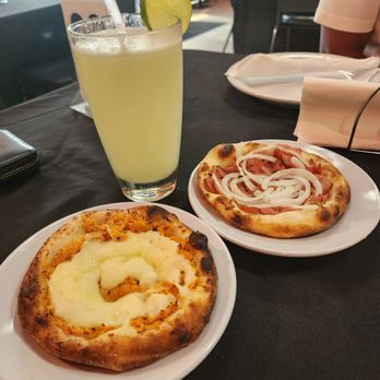 Chello’s Pizza - SFIHAS! YUMMY - Pizza Near Me - Jacksonville, Florida Chello’s Pizza - SFIHAS! YUMMY - Pizza Near Me - Jacksonville, Florida